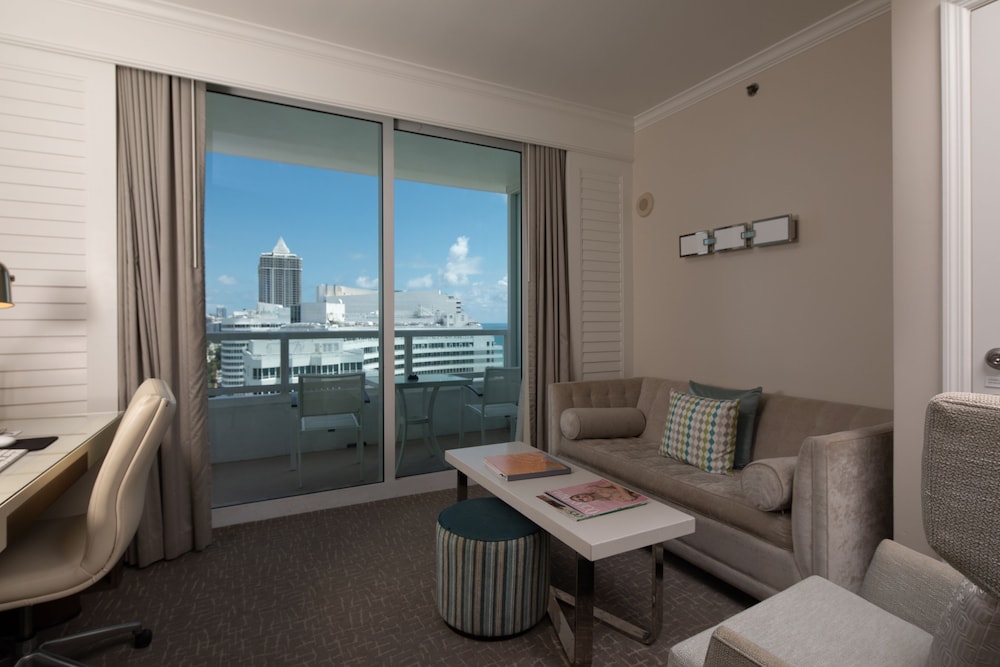 Fontainebleau Miami Beach Private Luxury Suites - photo 6