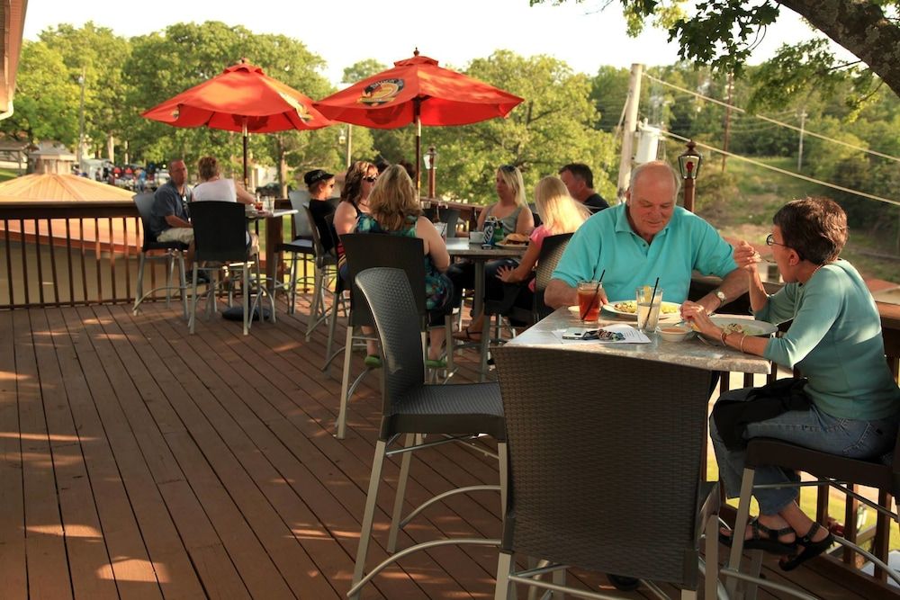 Table Rock Resorts At The Rocks Resort - photo 11