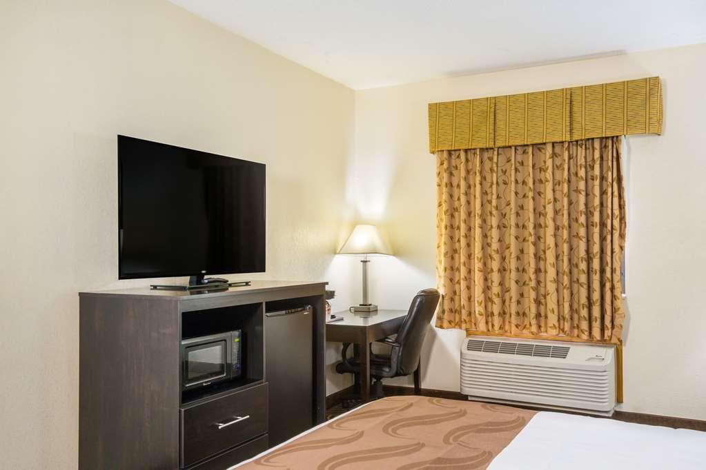 Quality Inn & Suites Florence Cincinnati South - photo 28