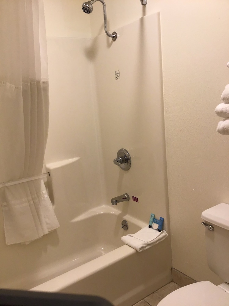 Brookwood Inn - photo 20