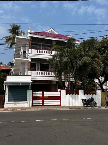 Rampart Home Stay & Backpackers Hostels