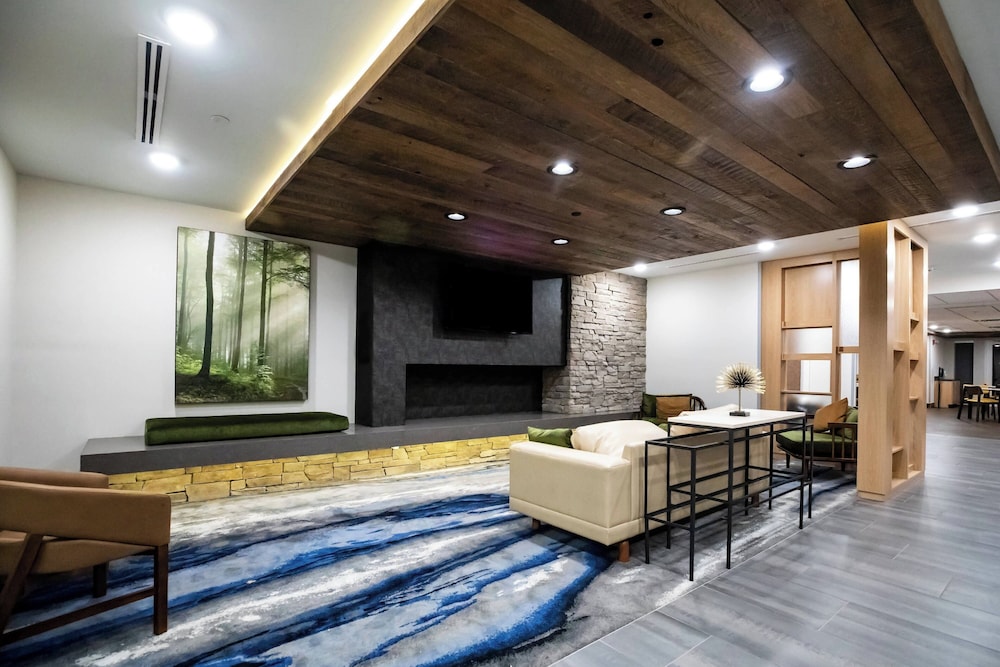 Fairfield Inn & Suites by Marriott Louisville Airport - photo 2