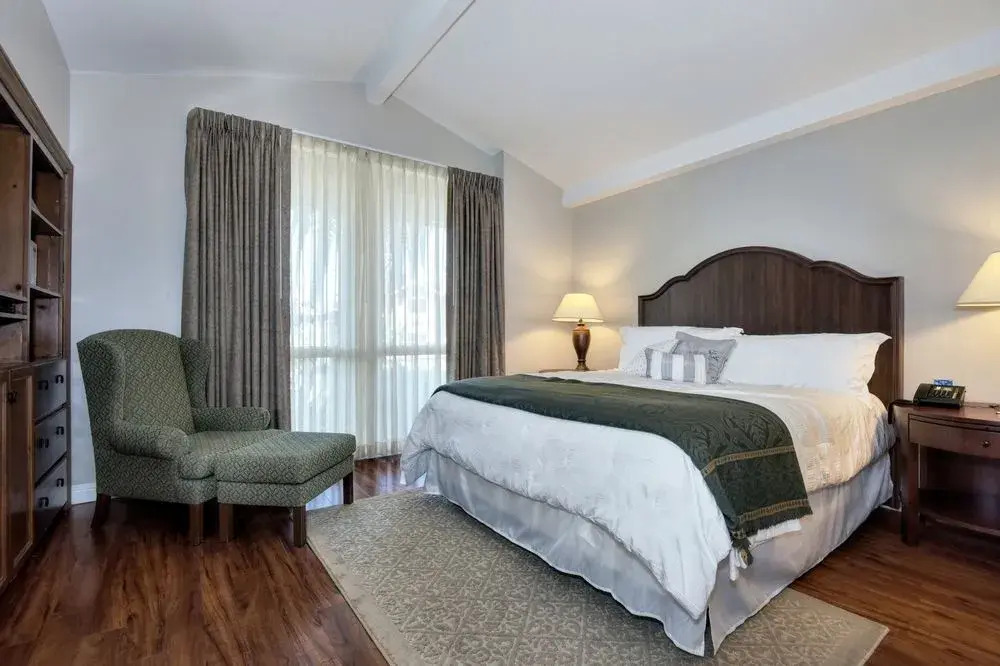 Stanford Terrace Inn - photo 27