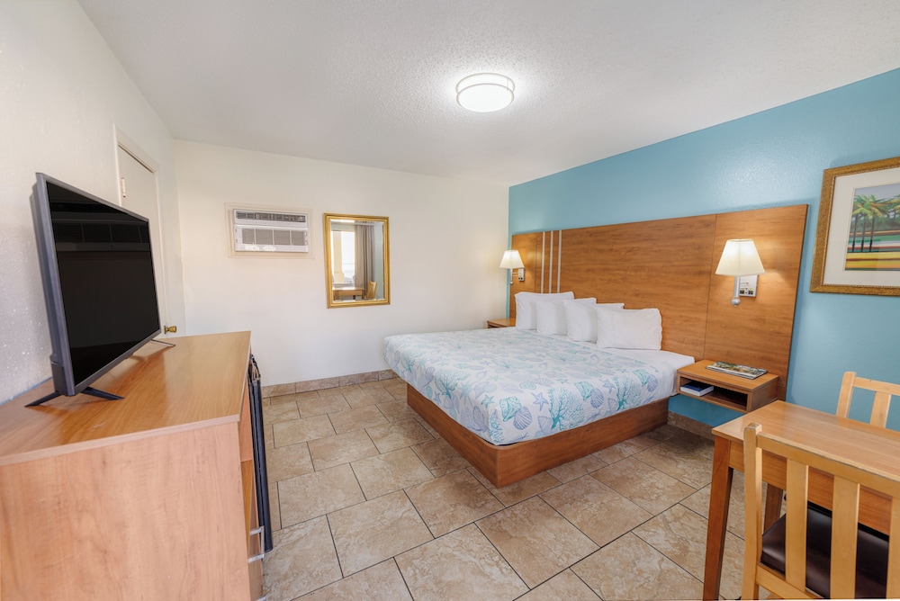 Dunes Inn & Suites - photo 7