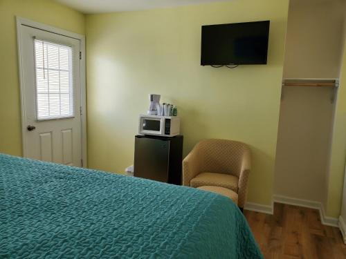The Savannah Inn - photo 30