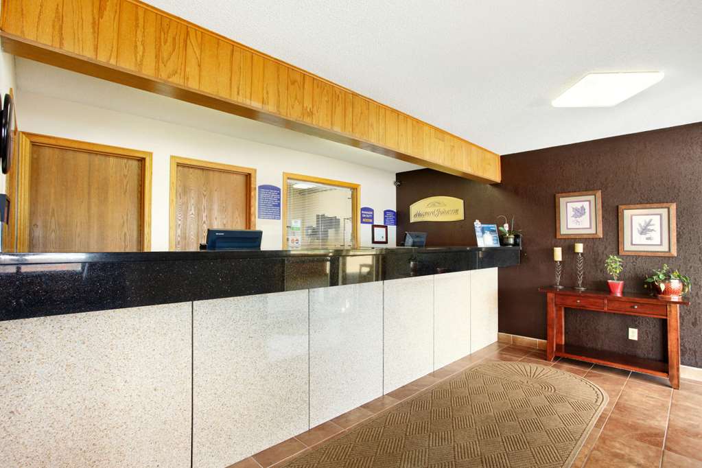 Howard Johnson by Wyndham Waterloo Cedar Falls - photo 5