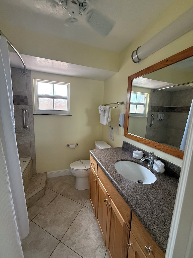 Siesta Key Inn - photo 28