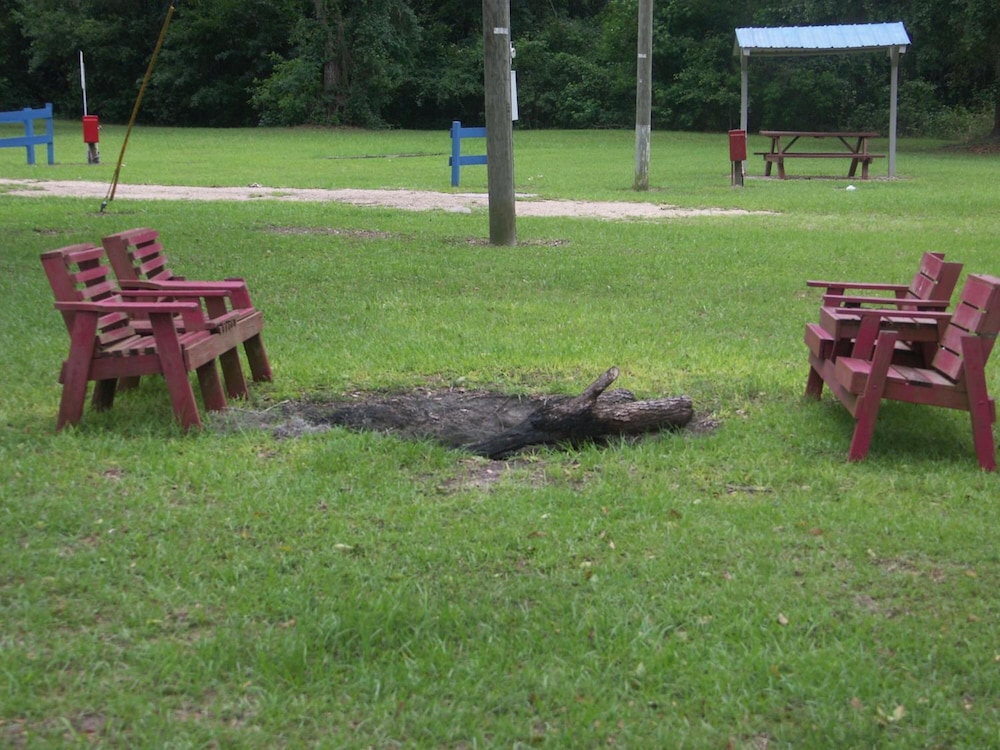 Deerwood Inn and Madison Campground - photo 22