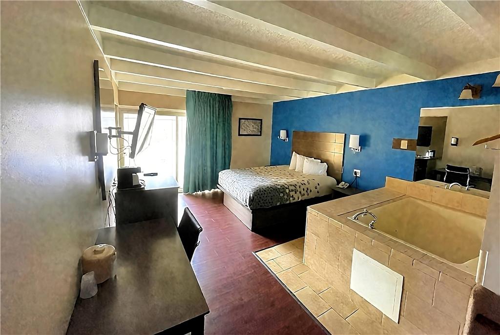 Baymont by Wyndham Bay City - photo 19