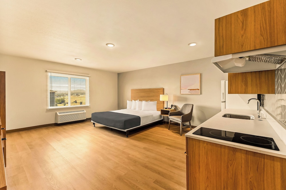 LivAway Suites SLC West Jordan - photo 17