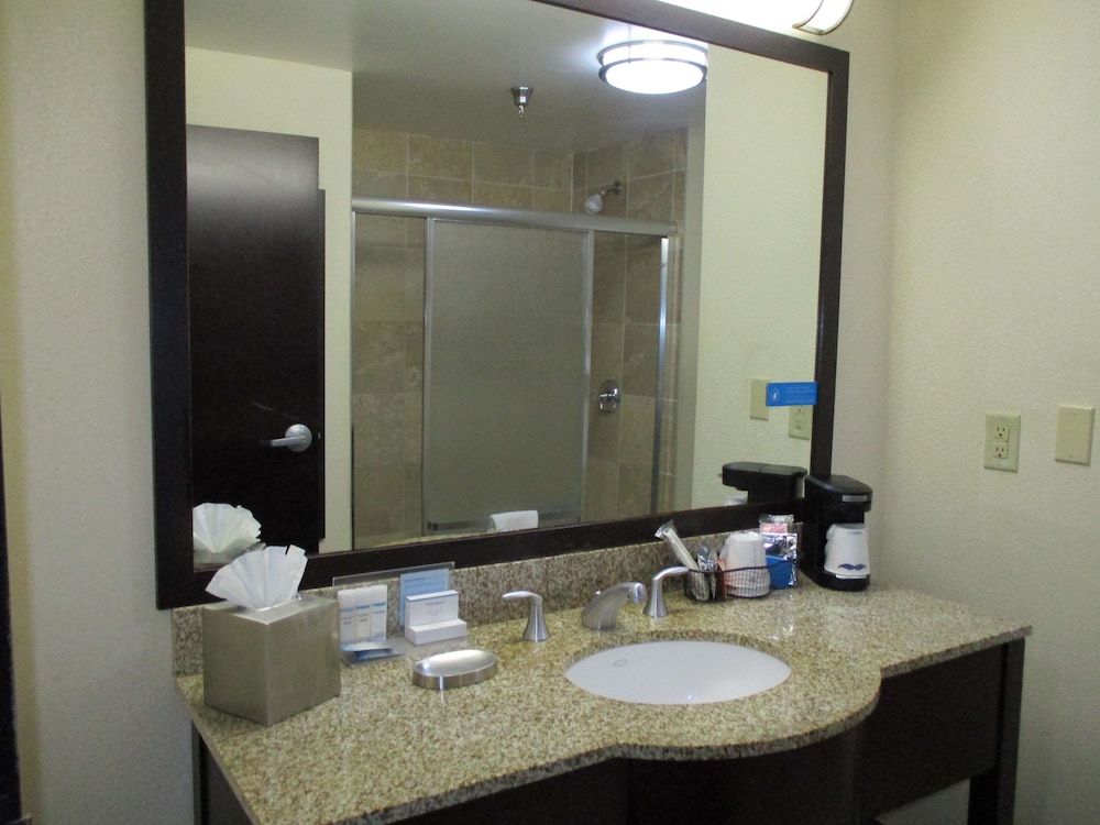 Hampton Inn & Suites Las Vegas South - photo 33