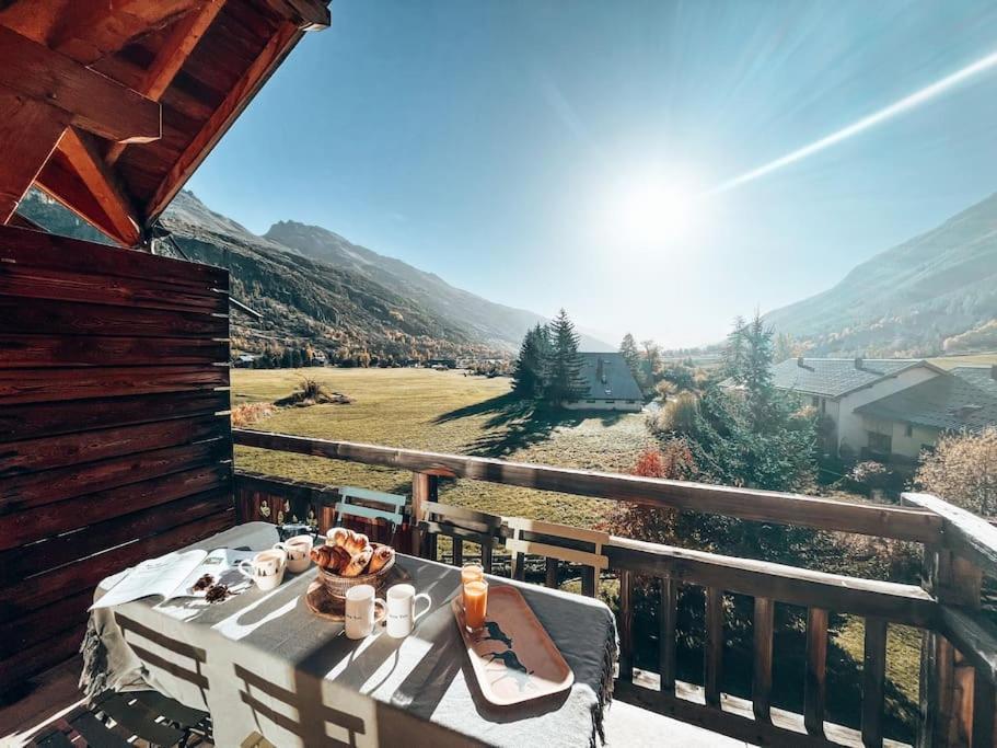 La Cabane Superbe Duplex a 5 Min Des Pistes — 4-Star Luxury Hotel in Le Monetier-Les-Bains, France