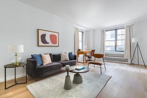 Blueground Midtown gym elev nr Grand Central NYC 1479 — 4-Star Luxury Hotel in New York City, United States
