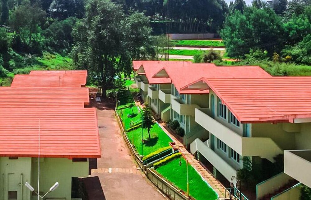 La Flora Amberley Resort — hotel in Ooty