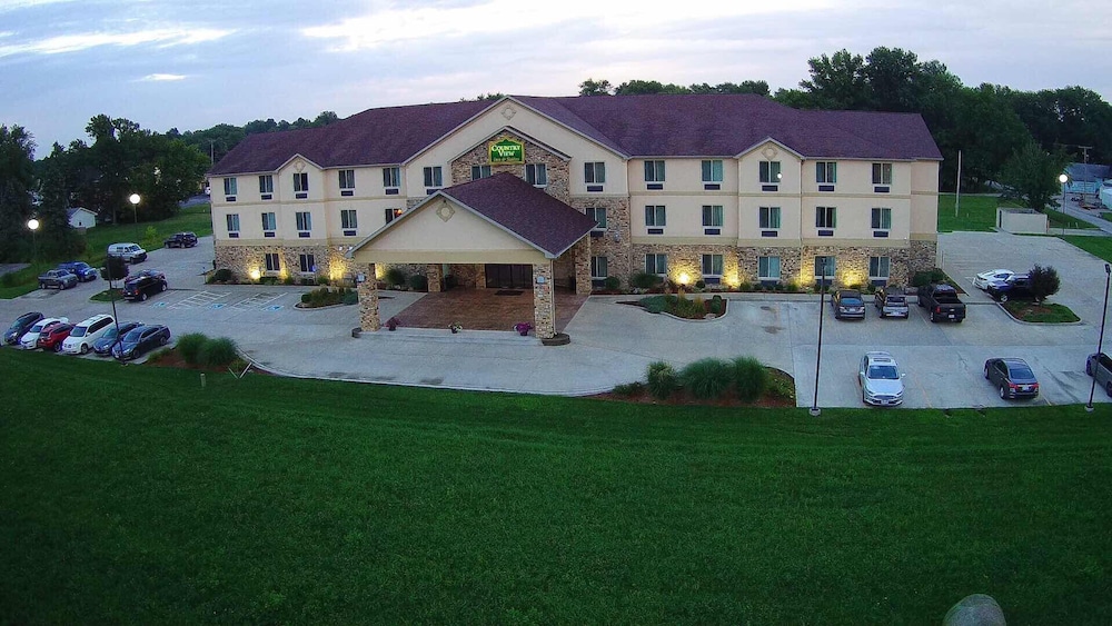 Country View Inn & Suites - photo 52