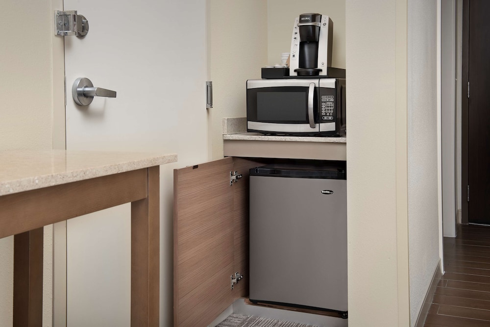 Hilton Garden Inn Charlotte Airport - photo 22