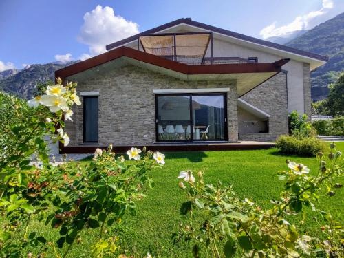 Holiday Home Brezza di Lago 3 by Interhome — 4-Star Luxury Hotel in Verceia, Italy