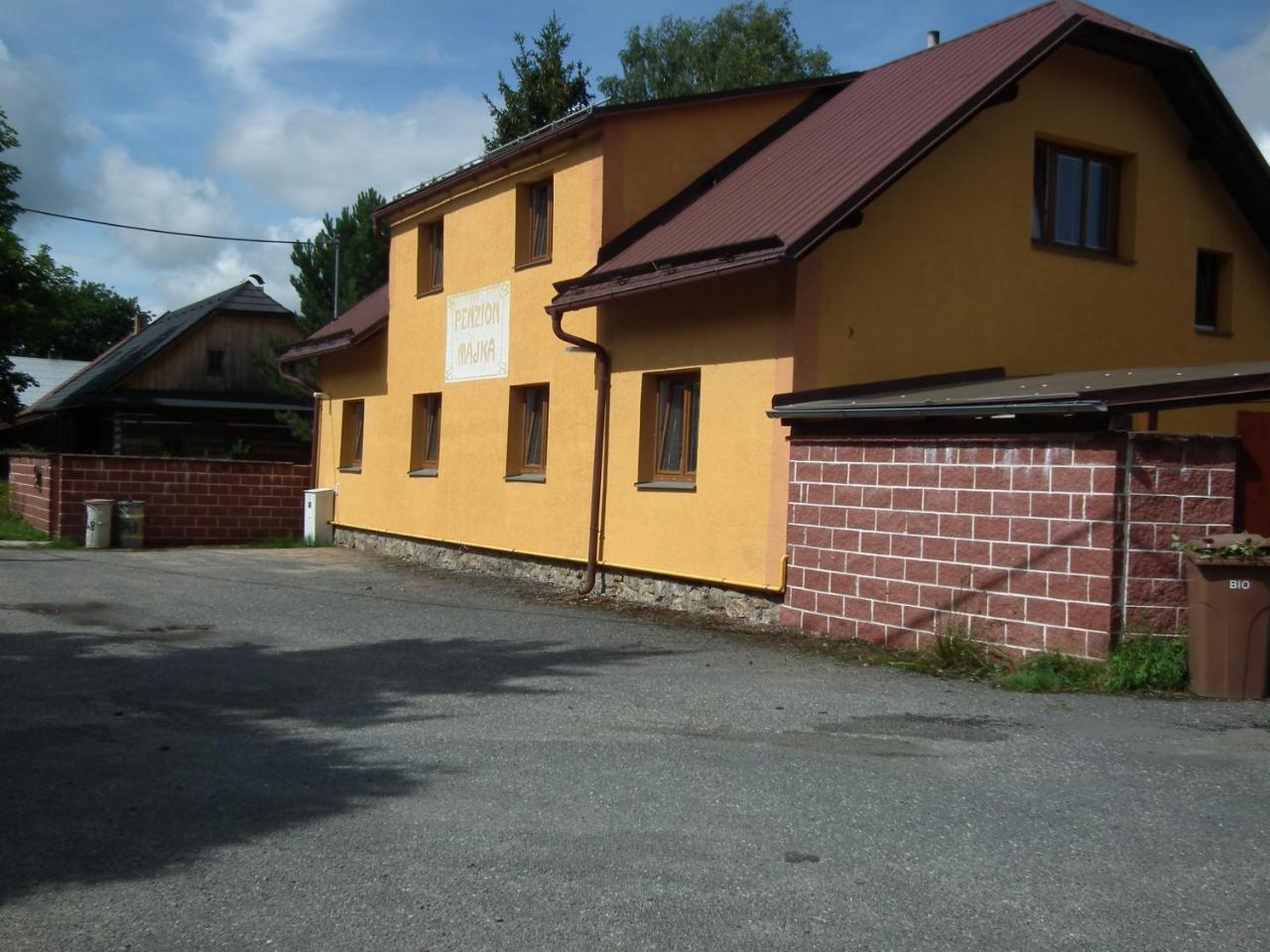 Penzion Majka — hotel in Heralec