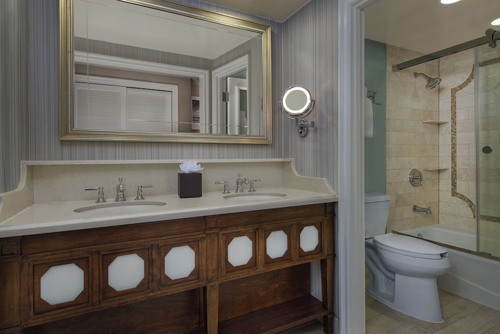 Disney's Beach Club Resort - photo 11