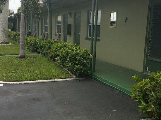 Tamiami Motel - photo 4