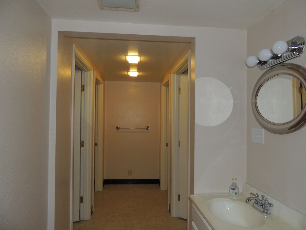 Indian Creek Lodge - photo 29