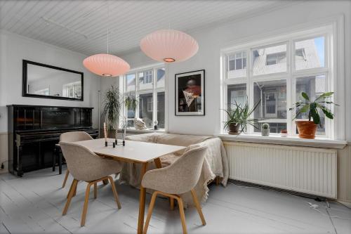Cozy 1BR Fisherman Style Retreat in Reykjavik