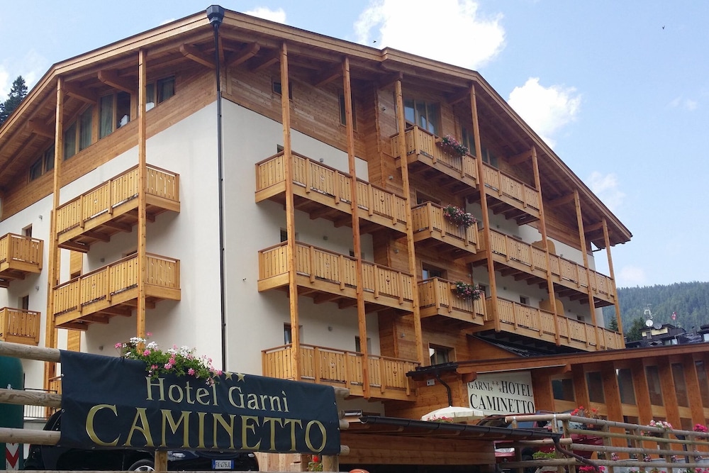 Hotel Garnì Caminetto in Pinzolo, Italy