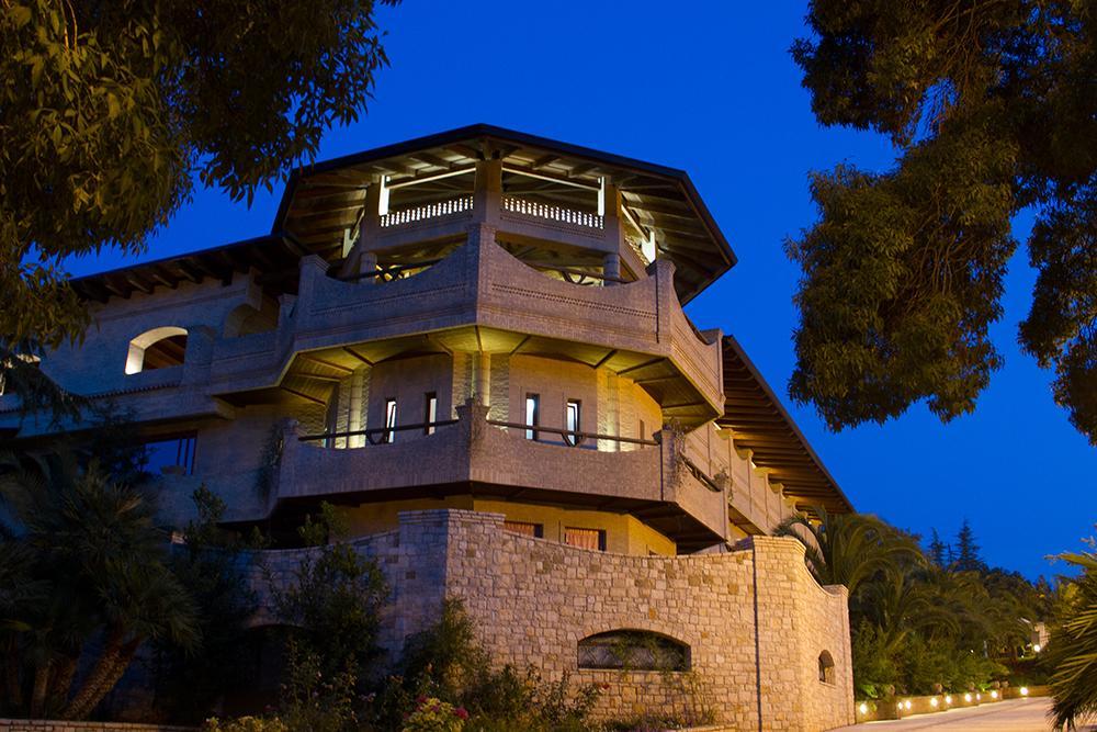 Il Portico Luxury B&B — 4-Star Luxury Hotel in Cassano Delle Murge, Italy