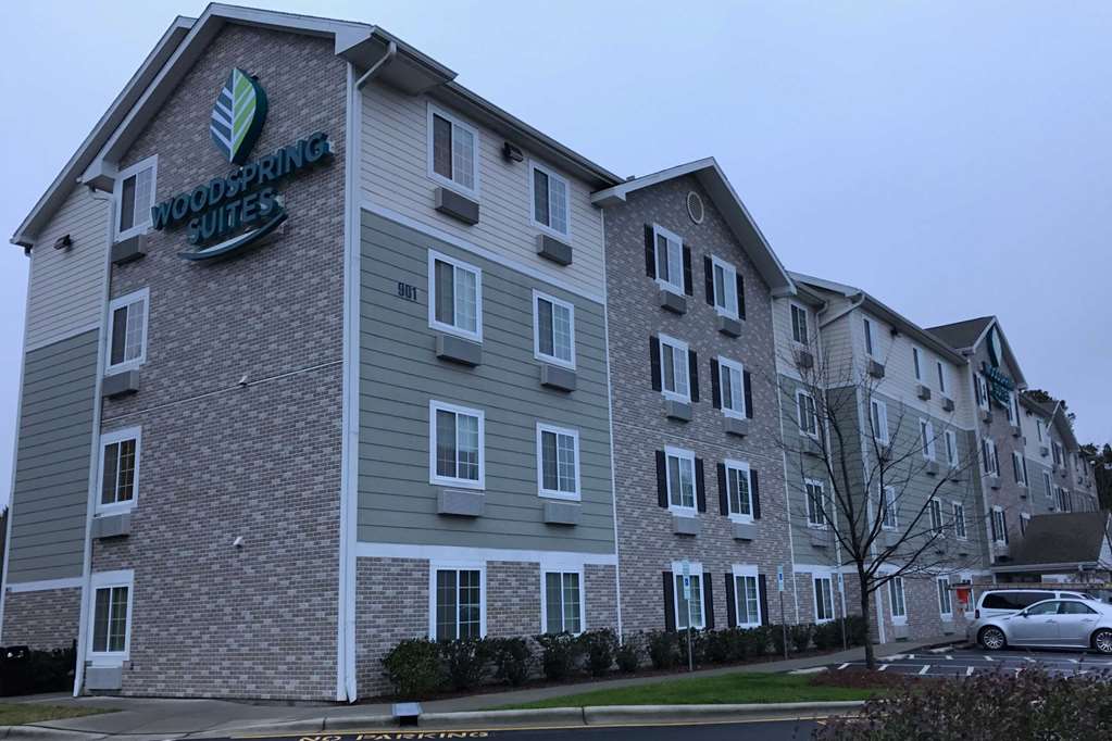 WoodSpring Suites Raleigh Apex - photo 5