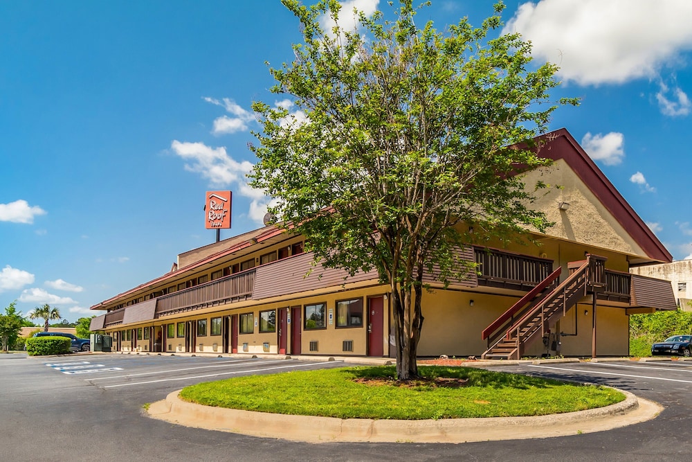Red Roof Inn Columbia East Ft Jackson - photo 35