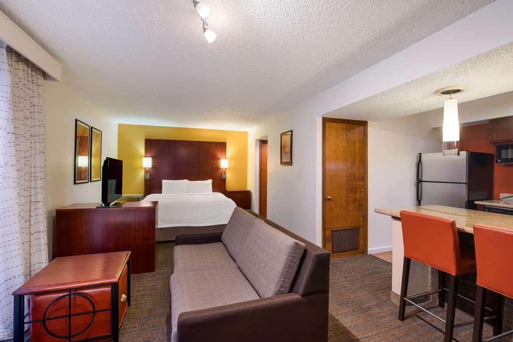 SenS Suites Livermore SureStay Collection by Best Western - photo 22