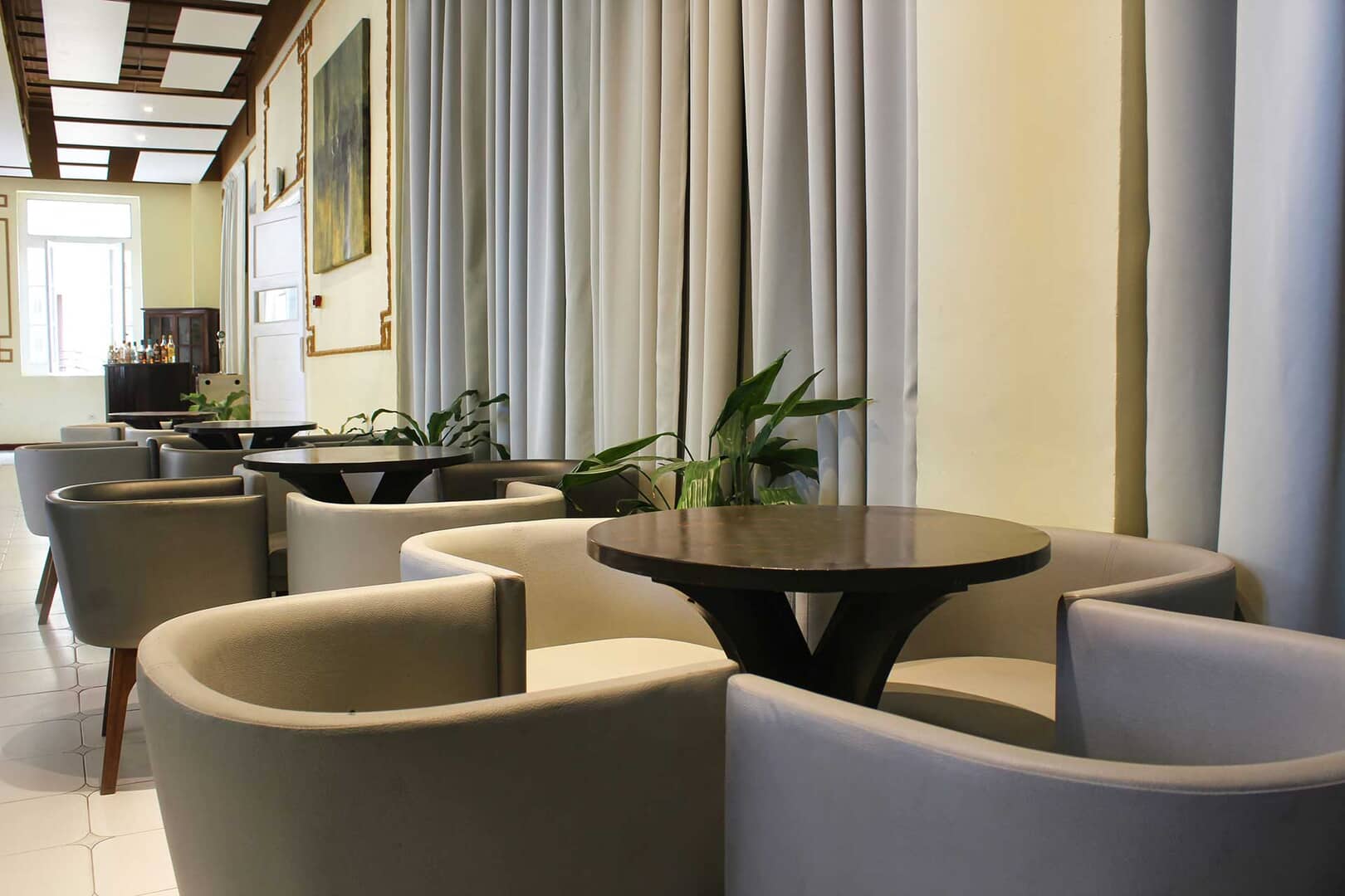 Plaza — hotel in Havana