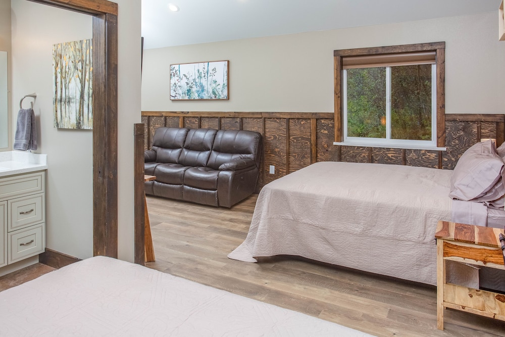 Alaska Back Country Cottages - photo 13