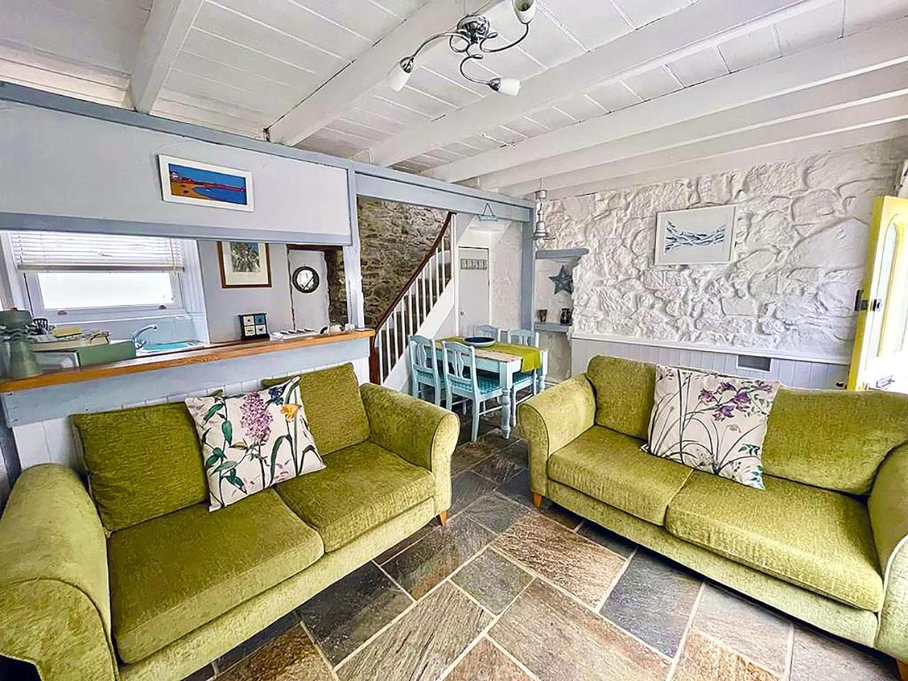 A Cosy Period Family Cottage in St Ives Town sleeps 4 pet friendly — 4-Star Luxury Hotel in St Ives, United Kingdom