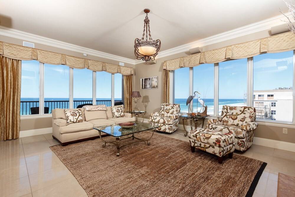 South Beach 501 3 Bedrooms 4.5 Bathrooms Condo — 4-Star Luxury Hotel in Fort Walton Beach, United States