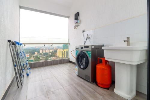 Luxurious Three Bedroom With Fully Equipped Gym Heated Swimming Pool Ample Parking Space Child Play Area And Amazing Scenic Views