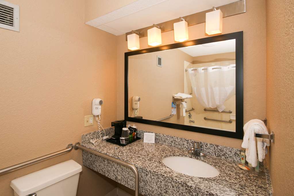 Quality Inn Clinton Laurens I 26 - photo 20