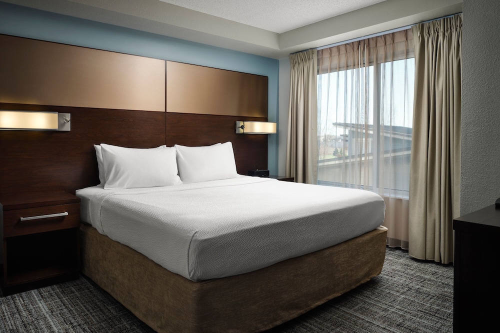 Residence Inn by Marriott Grand Rapids Airport - photo 8