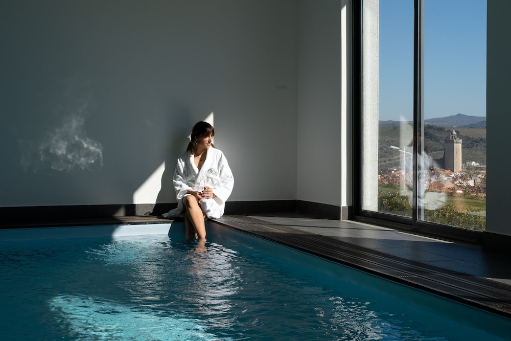 Hotel Freixo Douro Superior — 4-Star Luxury Hotel in Freixo De Espada A Cinta, Portugal