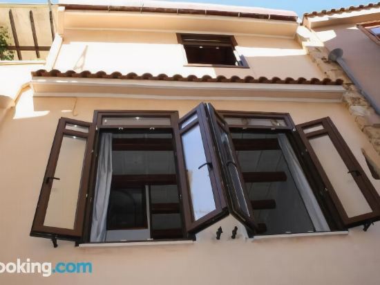 Anemones Rooms - last minute hotel in Chania