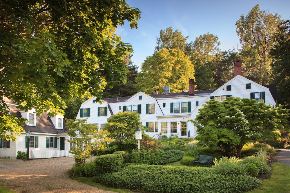 Garden Gables Inn - carbon neutral hotel in Lenox