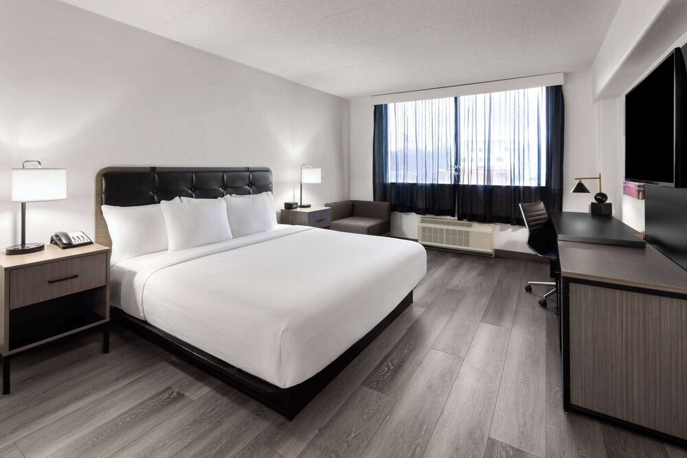 La Quinta Inn & Suites Washington DC Capital NoMA - photo 9