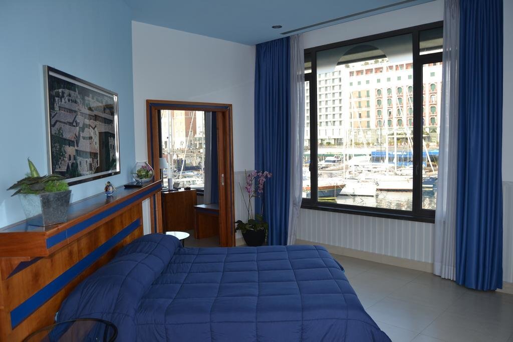 Transatlantico - carbon neutral hotel in Naples