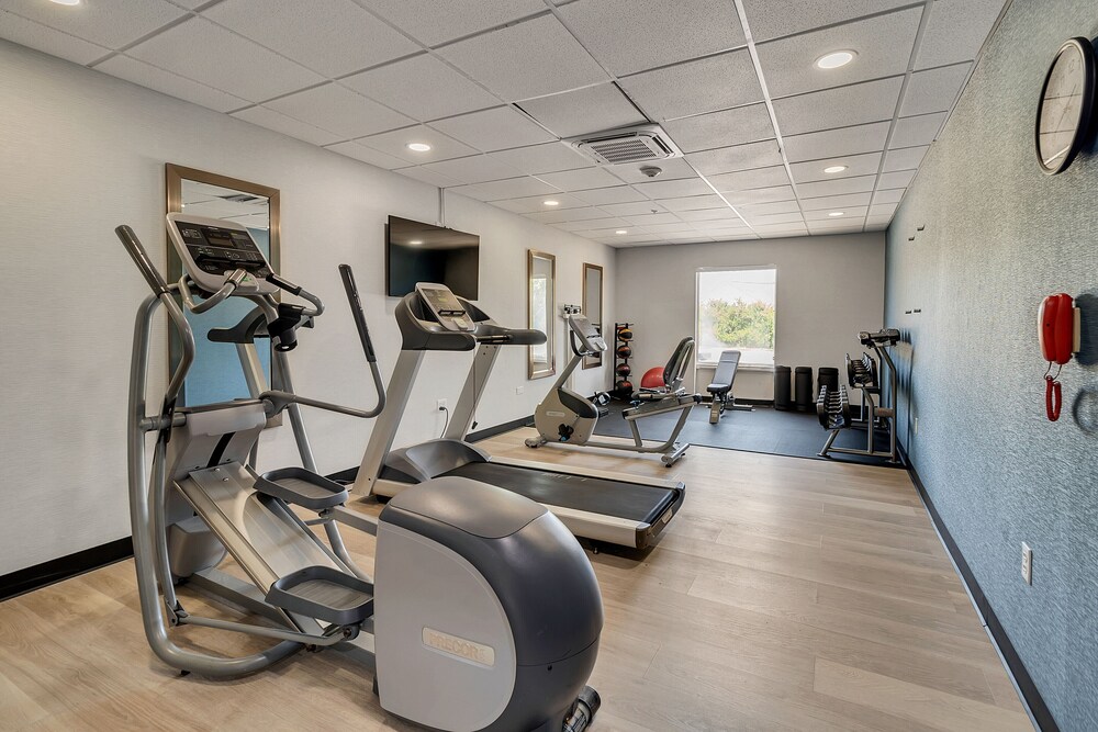 Holiday Inn Express and Suites Destin Miramar Beach by IHG - photo 38