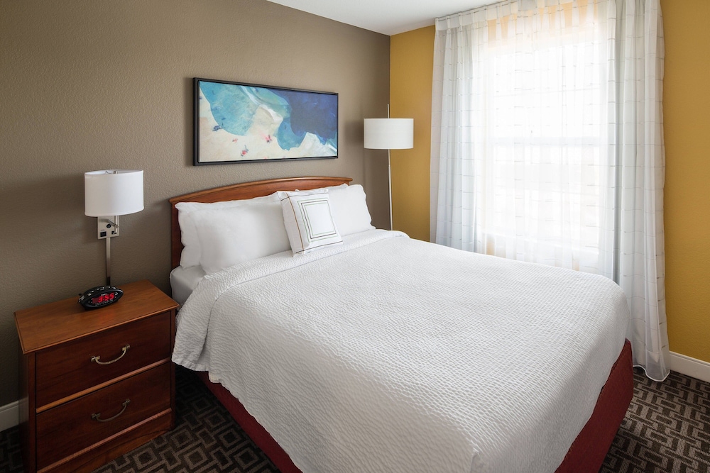 TownePlace Suites Los Angeles LAX Manhattan Beach - photo 5