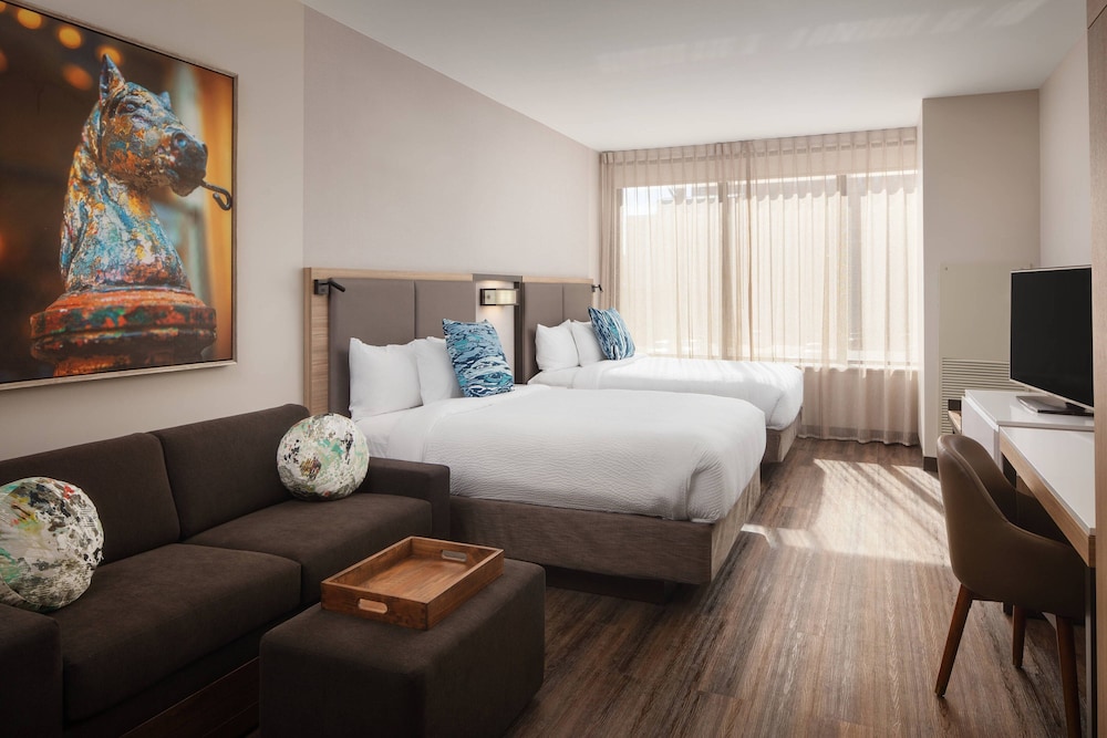 SpringHill Suites by Marriott New Orleans Downtown Canal Street - photo 9