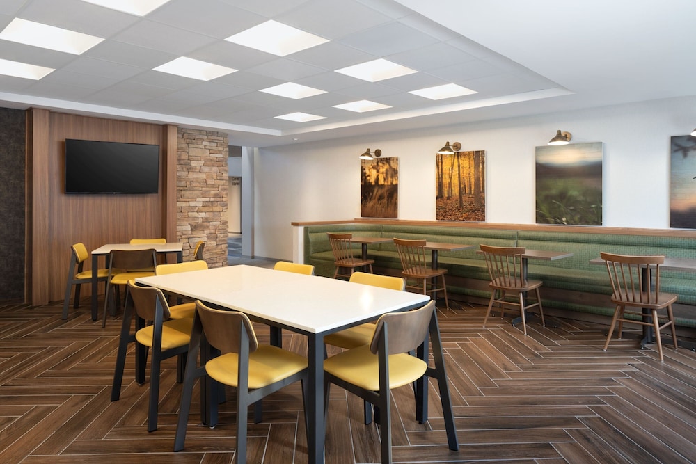 Fairfield Inn and Suites by Marriott Denver Southwest Lakewood - photo 21