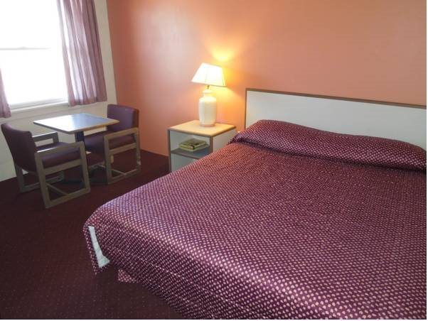 Taffy Motel - photo 7