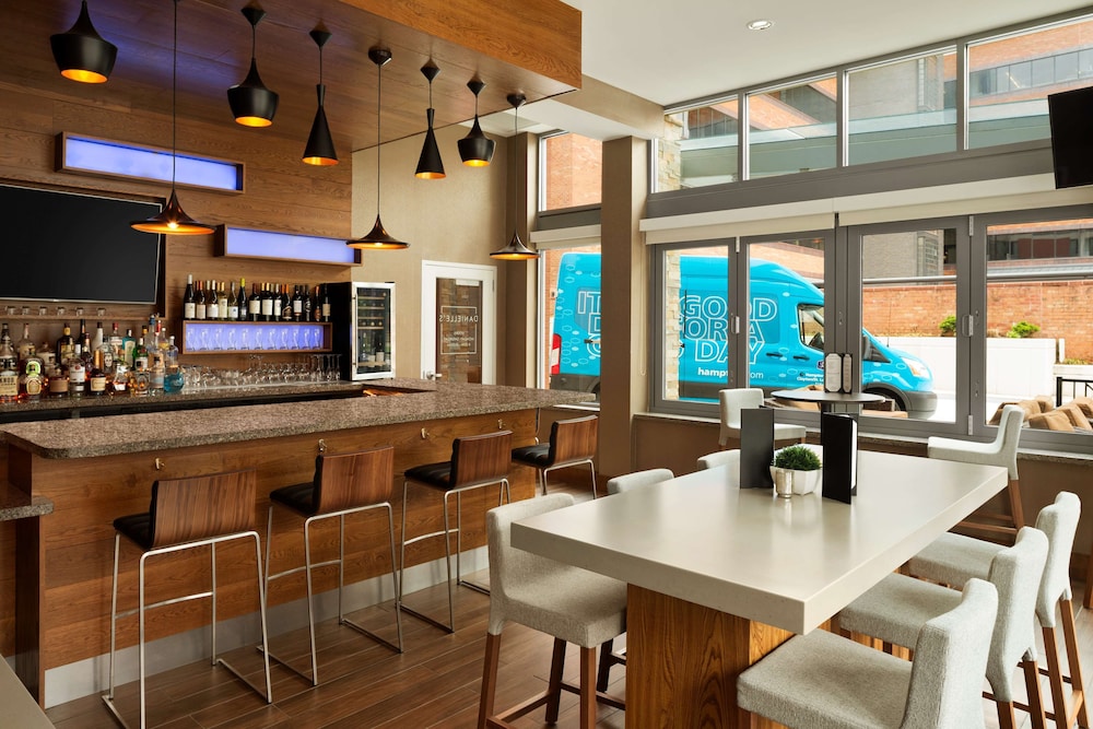 Hampton Inn & Suites Clayton St. Louis Galleria Area - photo 36