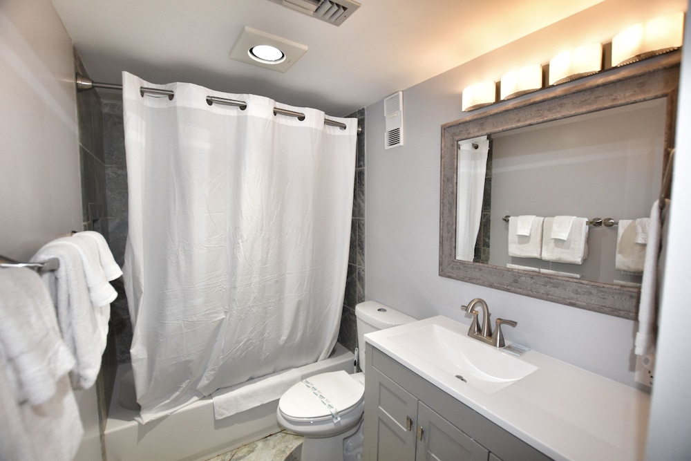 0212 Waters Edge Resort 3 Bedroom Condo by RedAwning - photo 29